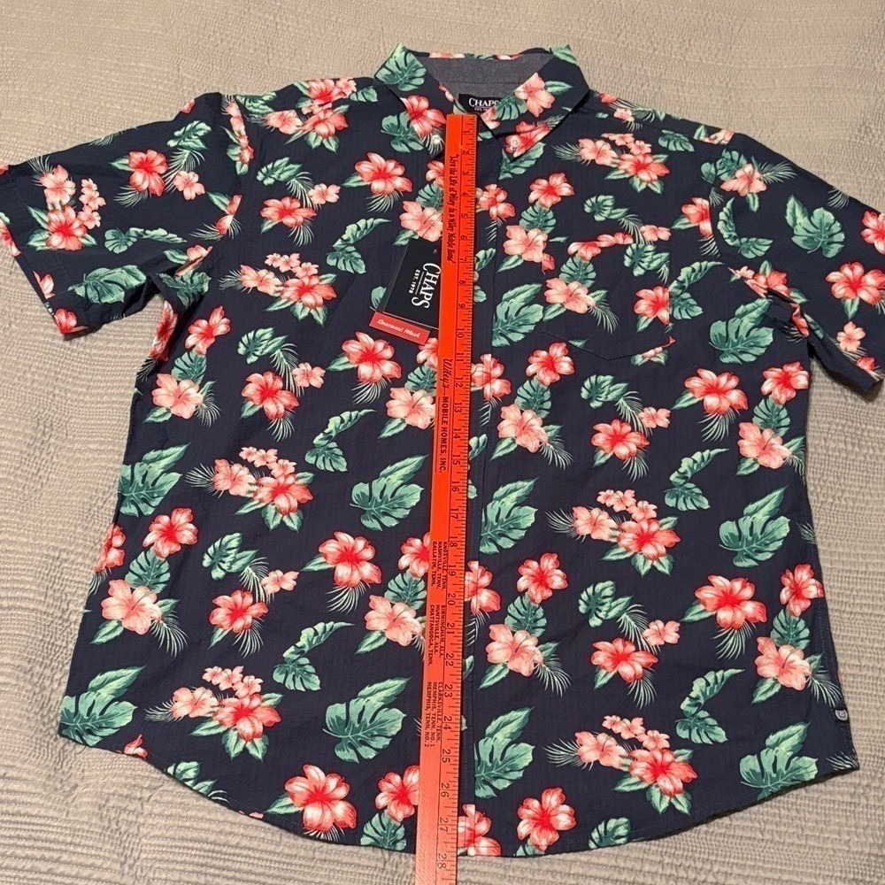 NWT Chaps Men's Navy and Red Floral Shirt - Picture 6 of 12